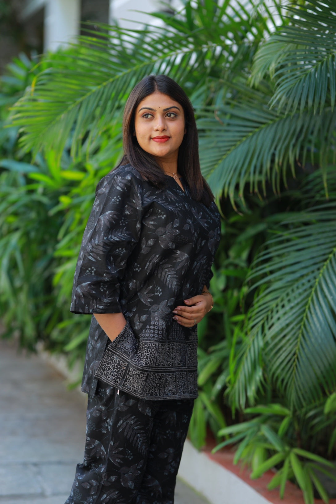 Black tropical leaves Linen schiffli embroidery co-ord set