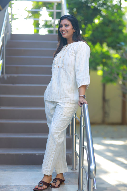 sandal With Line design V neck nightdress