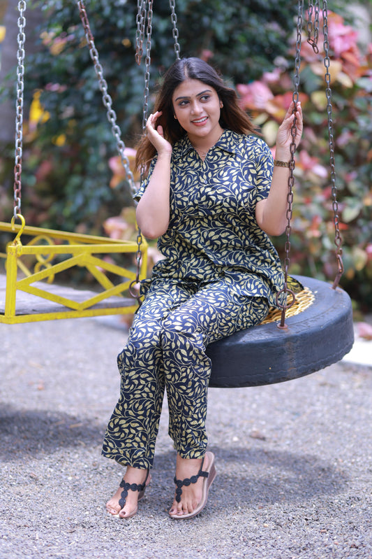 FANCY - Black With Yellow full button collar type Nightdress