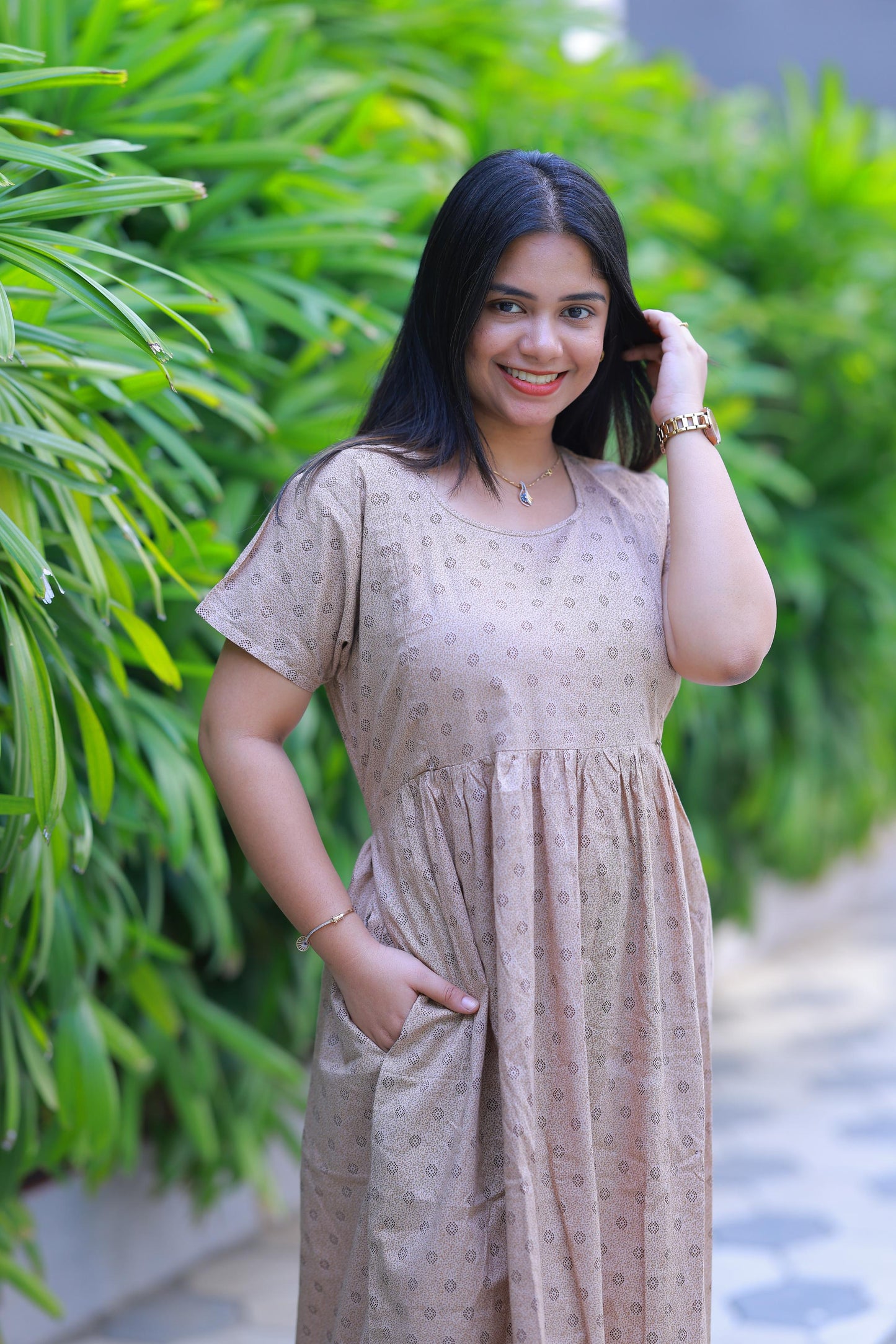 Sandel With Brown Dot design with side zip Frock