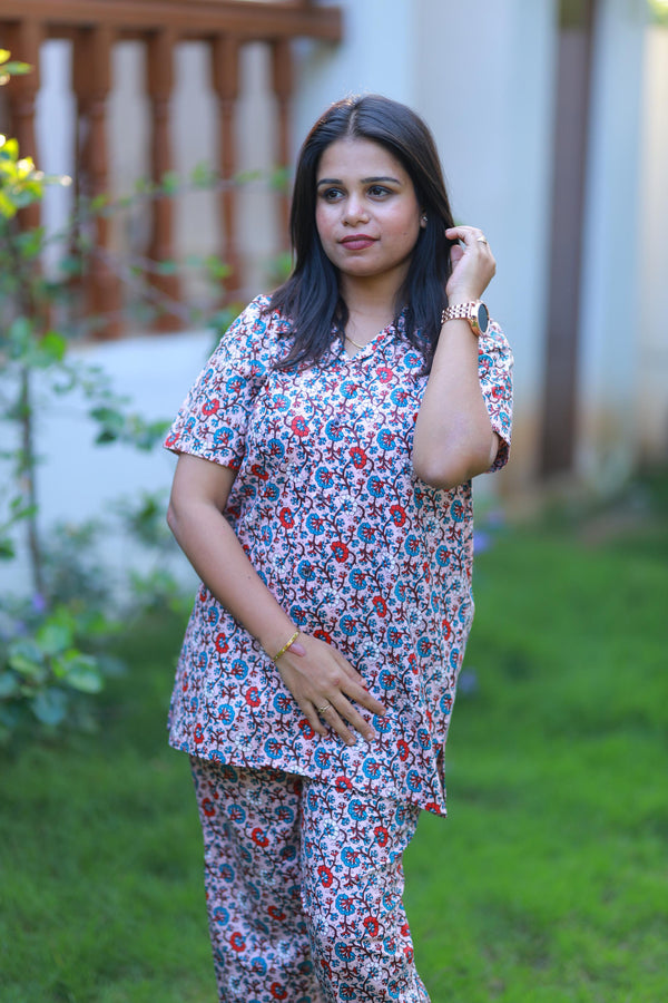 FANCY -Peach wit Red floral design full button collar type Nightdress