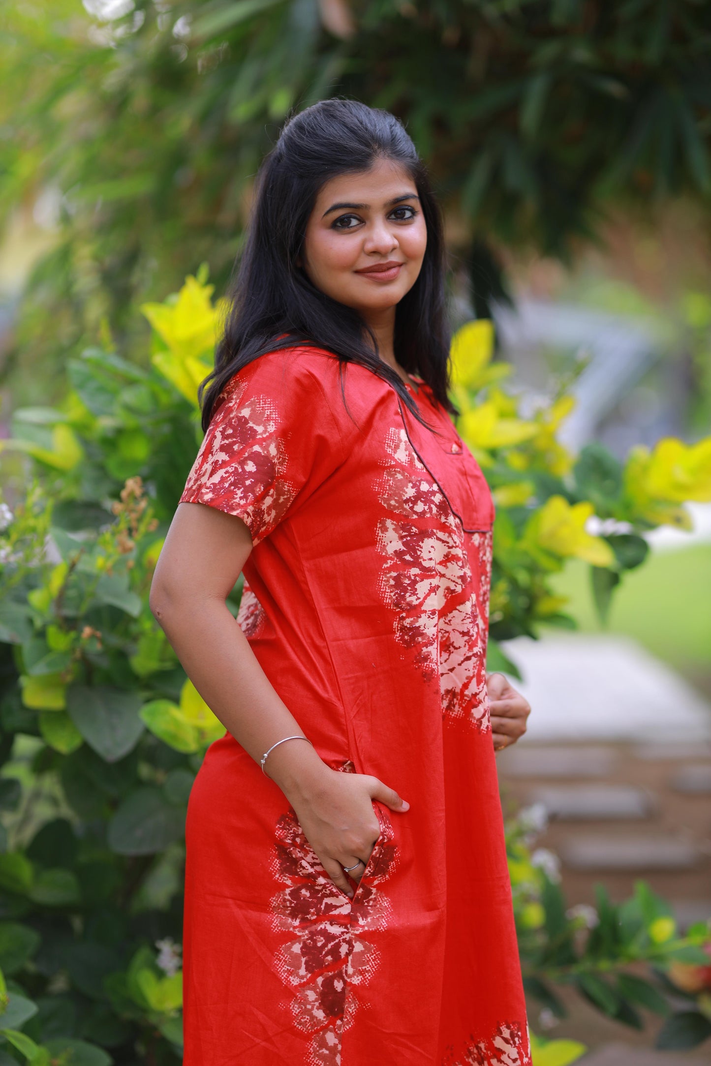 Red With Sandal Pyping  Without Zip Nighty