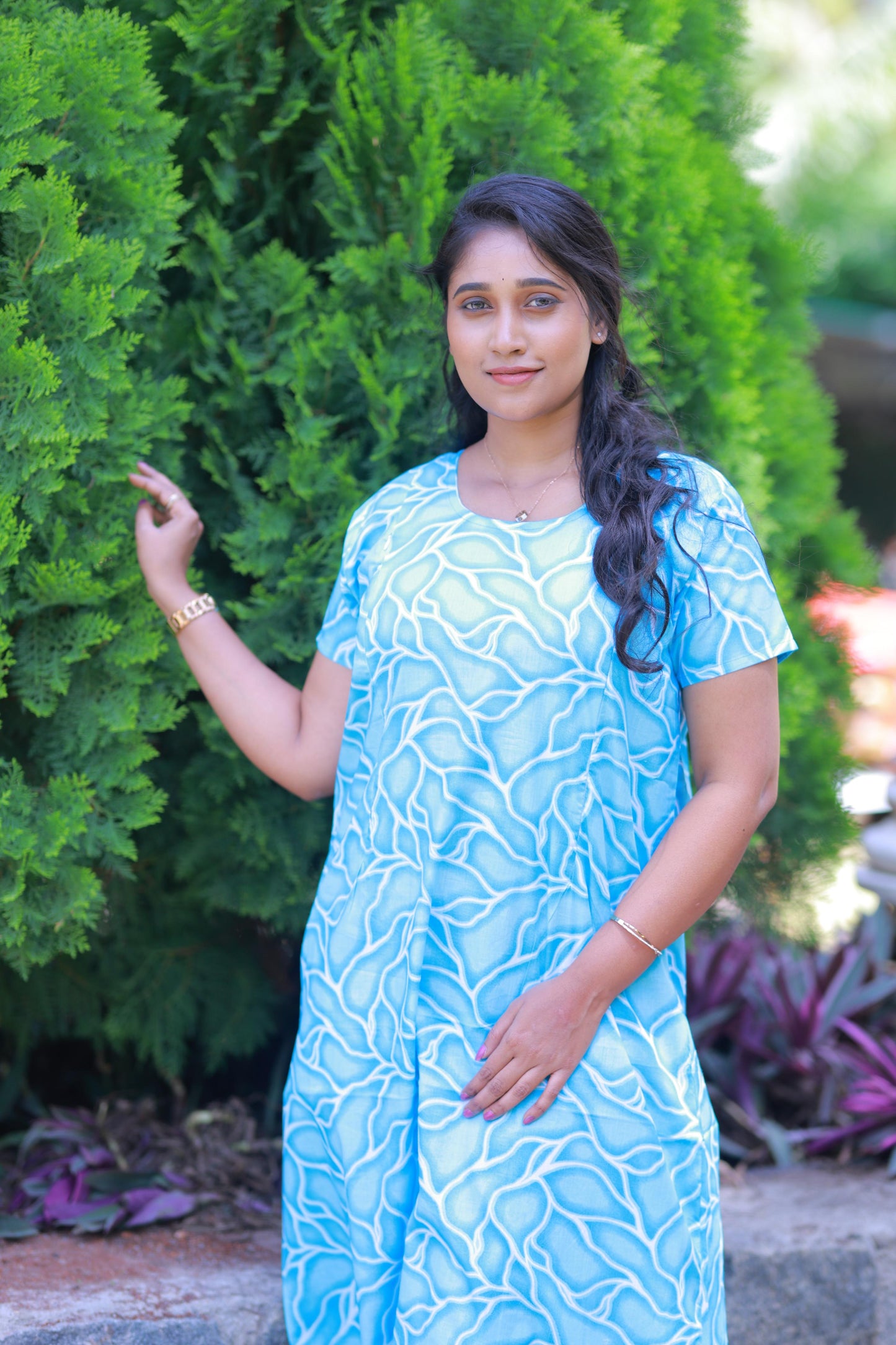 Blue With White Pattern Design Vertical Side Zip Feeding Nighty