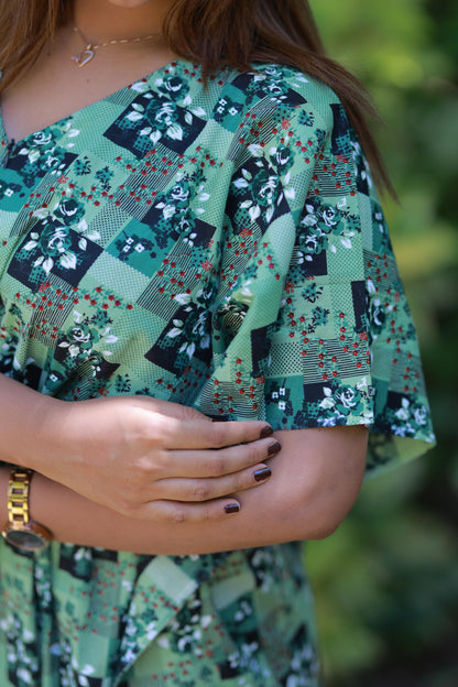 Light Green Floral Design casual cotton kaftan with center zip
