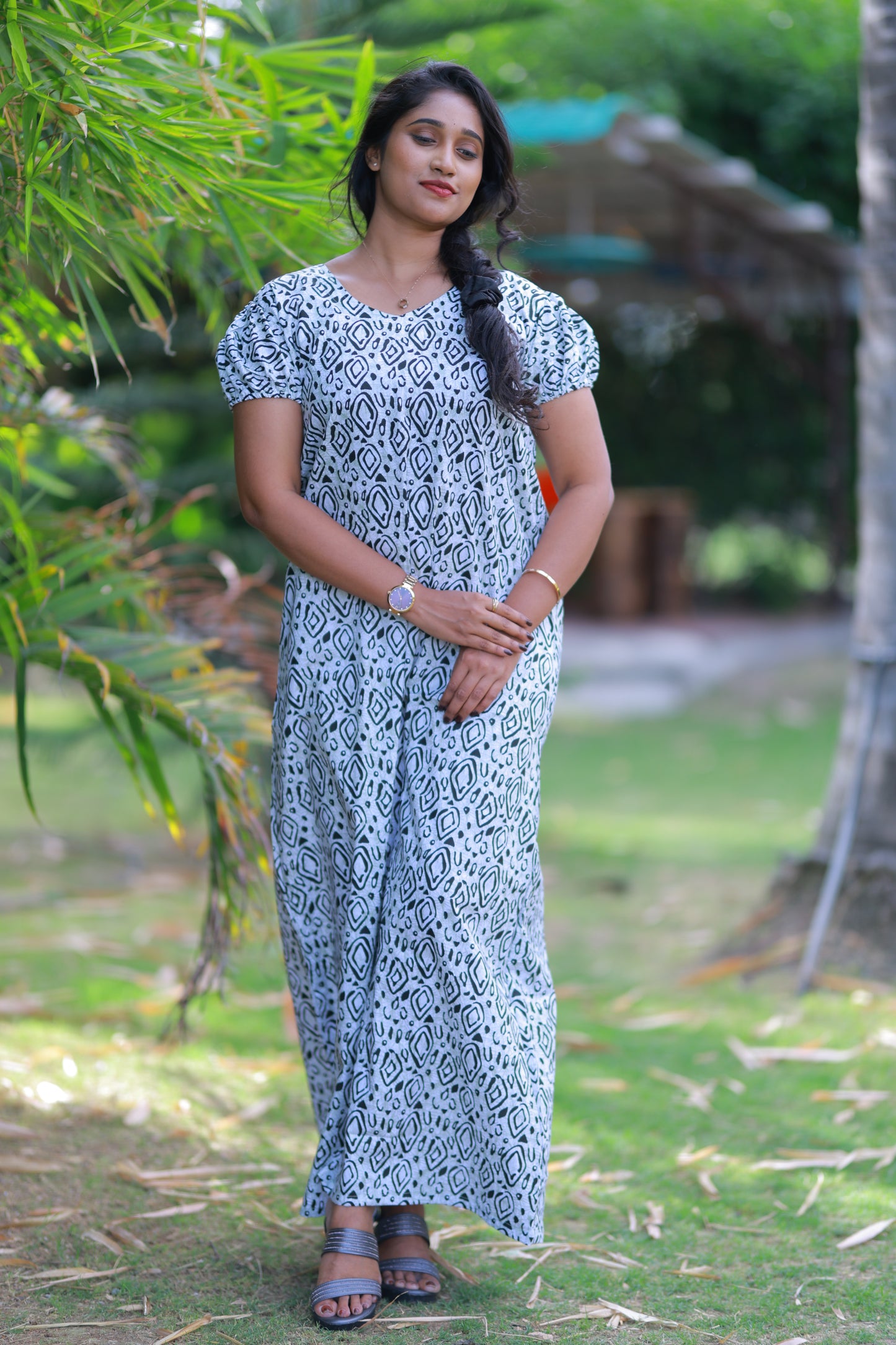 Light Green With Dark Green Pattern V Neck Puff Sleeve Without Zip Nighty
