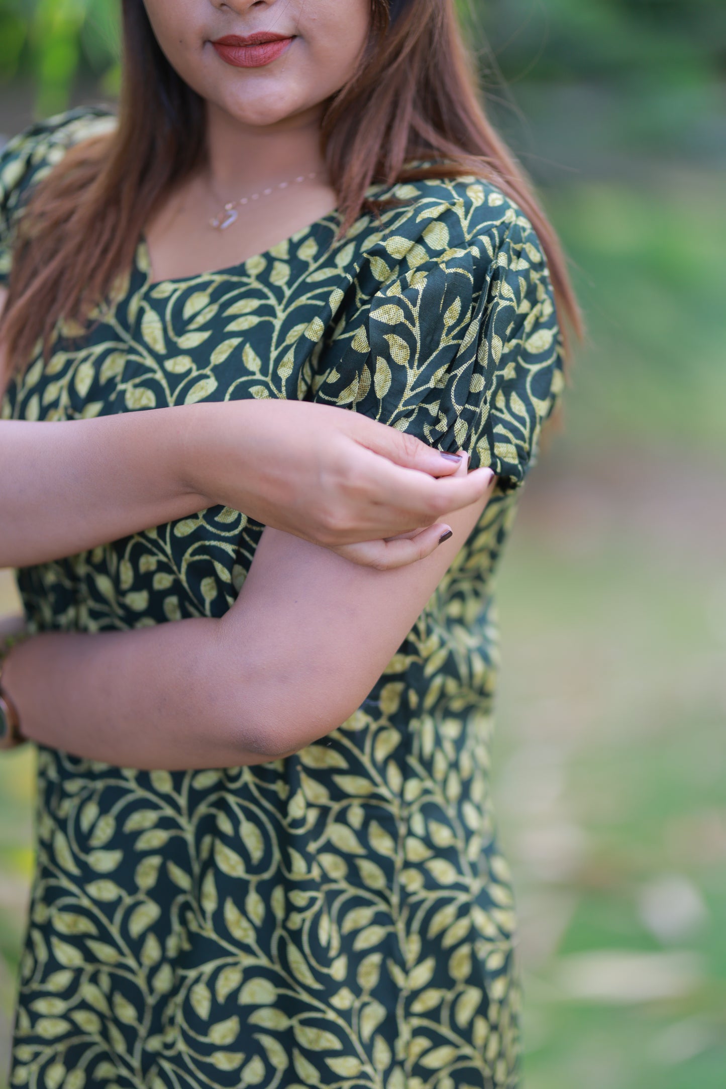Dark Green With Yellow Pattern V Neck Puff Sleeve Without Zip Nighty