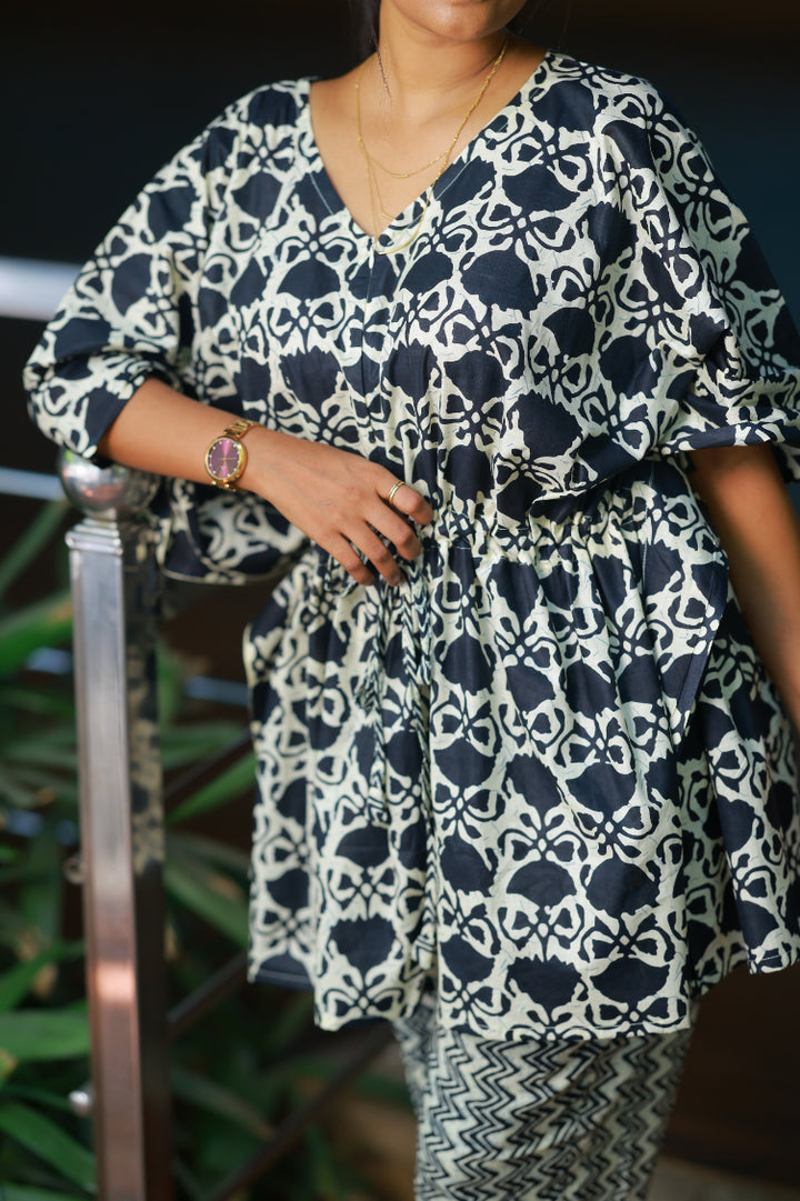 Black With Flower Pretty Jaipur cotton kaftan with pyjamas set ( 2 pcs set ) - AHA Nightwears