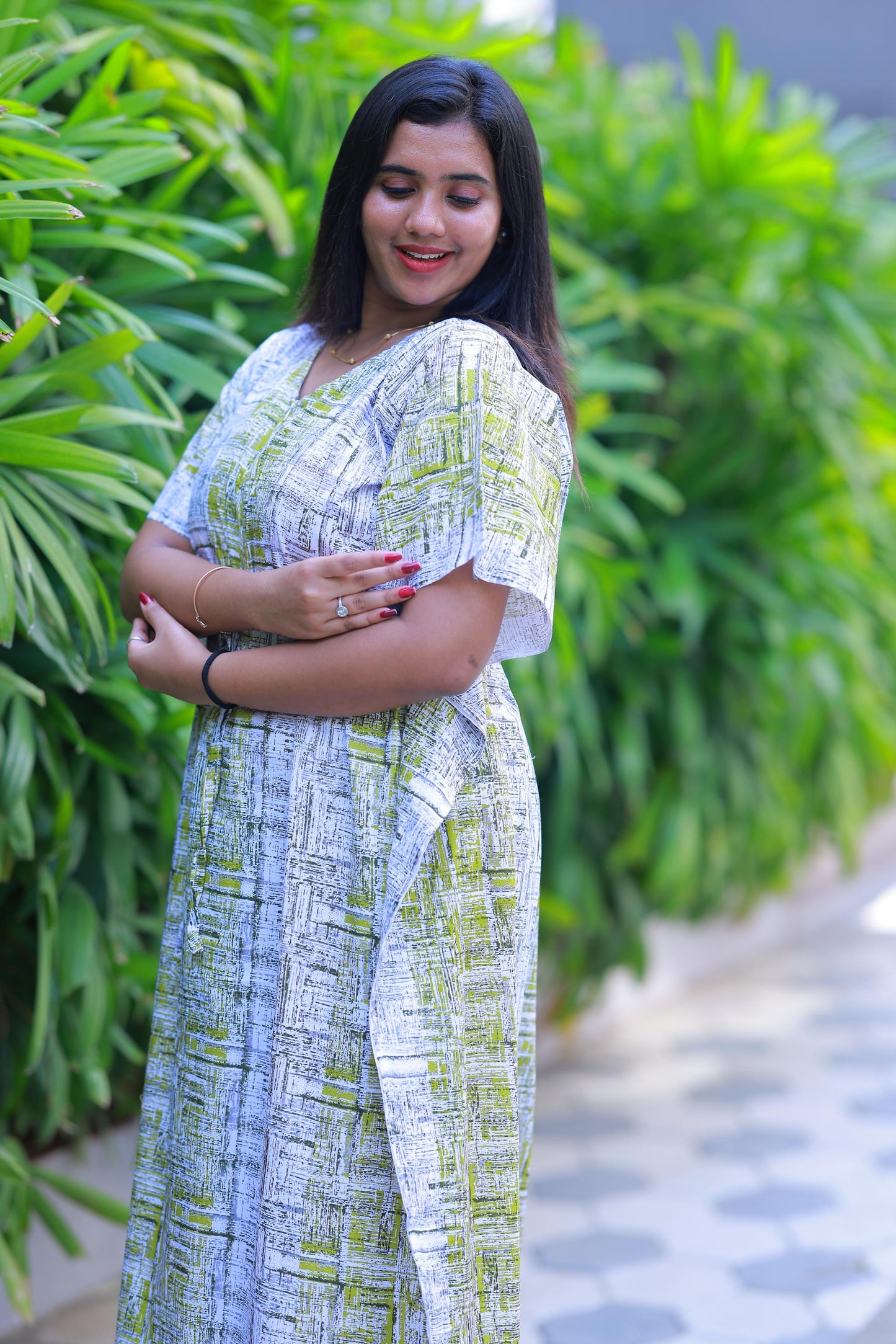 White With Green casual cotton kaftan with center zip