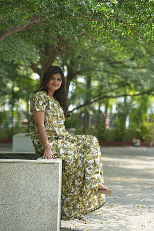 Lite Olive Green With Green Leaf  Design V Neck Pattern Puff Sleeve Ziplees Nighty