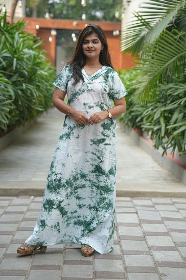 White and Green Tie and Dye Design Without Zip Nighty